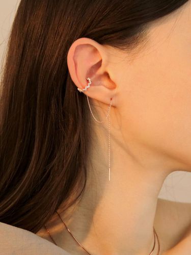 Holly White Crystal Point Long Drop Ear Cuffs - JUDY AND PAUL - Modalova