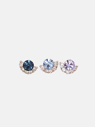 Viola Pastel Tone Triple Crystal Earrings - JUDY AND PAUL - Modalova