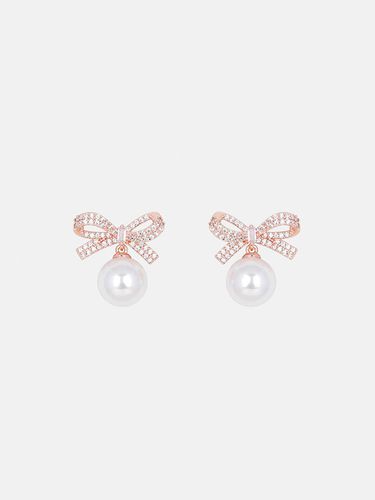 Diana Crystal Ribbon and Pearl Earrings - JUDY AND PAUL - Modalova