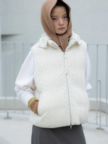 Cashmere Cable Vest ()_D5VAW24001WHX - LE CASHMERE - Modalova