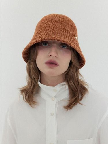 Medium Weight Corduroy Bucket Hat H036BRK - ACCLET - Modalova