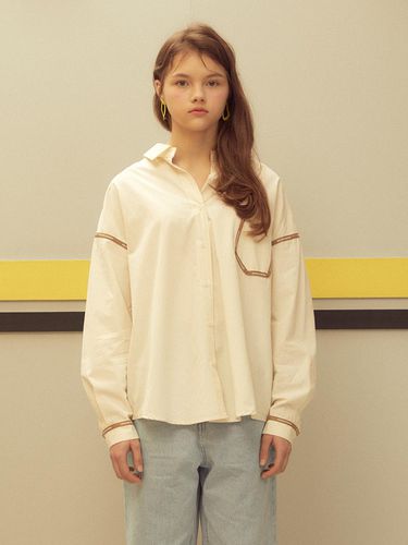 LOGO TAPE SHIRT (CREAM) - OoH-AHh! - Modalova