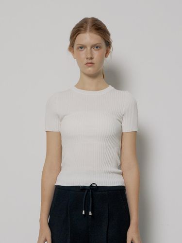 Viscos knit top (Ivory) - moslu - Modalova