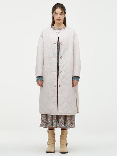 No Collar Onion Quilting Long Coat_T248MCT231W - Thursday Island - Modalova