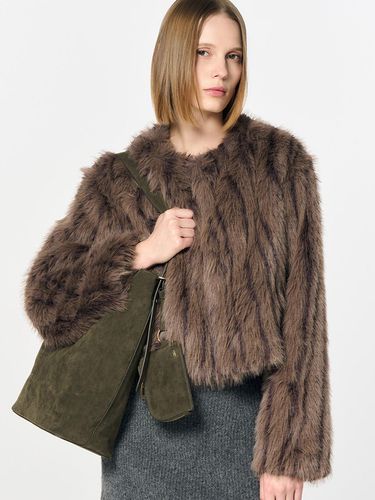 No Collar Fur Jacket [BROWN] / WBD4L09520 - GENERAL IDEA - Modalova