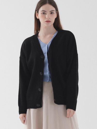 Classic Oversized Fit V-Neck Cardigan (Black) - PIANER - Modalova