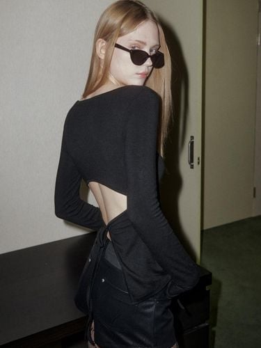 BEBE WOOL BACK SLIT LONG SLEEVE () - L’EGARNET - Modalova