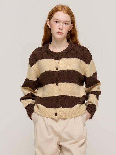 Minimal stripe Accentuated Round Cardigan (Brown) - CARGOBROS - Modalova