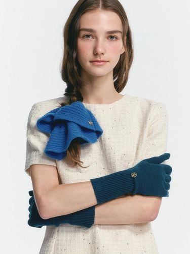 Wool knitwear hair scrunchies & gloves (MOEDAC05MB - marieclaire - Modalova