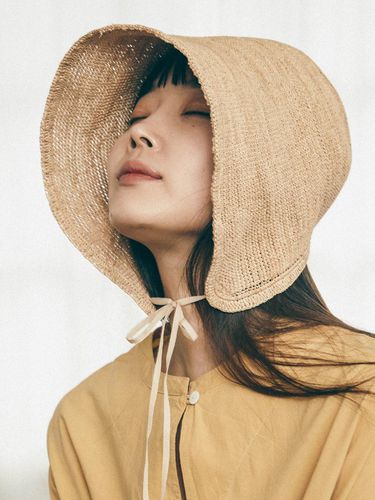 STRING RAFFIA HAT - J VINEYARD - Modalova