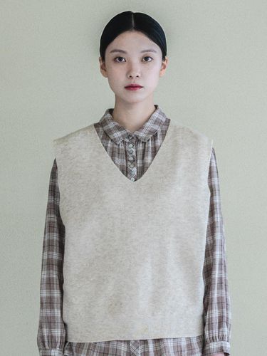 Knit V - Neck Beige Vest - J VINEYARD - Modalova