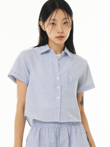 SEERSUCKER POCKET CROP STRIPE SHIRTS (NAVY) - PIECEMAKER - Modalova