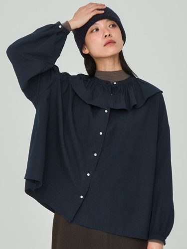 Big Frill Collar Navy Blouse - J VINEYARD - Modalova