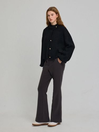 Napping spandex BANDING bootcut pants IPCP0SL601 - THE IZZAT - Modalova