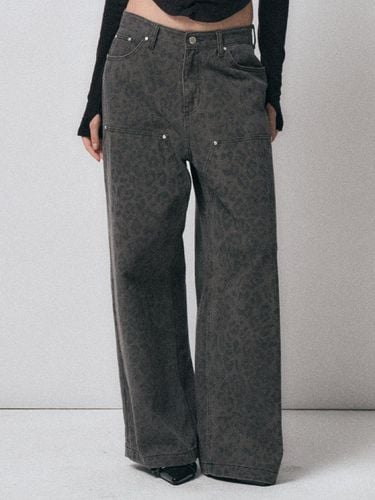 Leopard pants [dark grey] - MIDNIGHT MOVE - Modalova