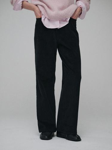 Corduroy straight pants (Black) - OTHERS - Modalova