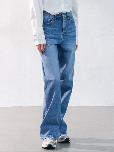 Comfort Wide Bootcut Jeans - CLO`ET - Modalova