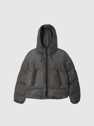 Mountain Short Puffer Hooded Padding Jacket [Charcoal] - EZIO - Modalova