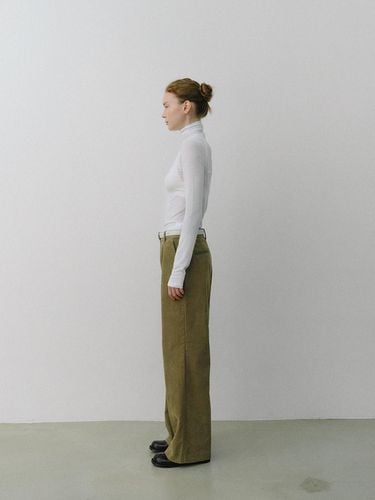 Corduroy Straight Premium Cotton Pants [Light khaki] - HESS - Modalova