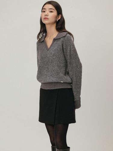 Boucl Wool-Blend Open Collar Sweater [Charcoal] - LEMAY - Modalova