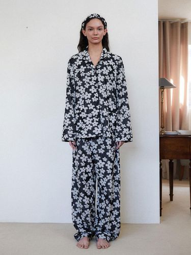 Floral Terry Long Pajama Pants [BLACK] - EPINGLER - Modalova