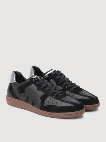 Front Perforated Color Block Leather Sneakers [] (LK1CM25010BKX) - LUCKY CHOUETTE - Modalova