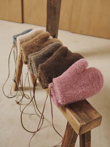 Alpaca Wool Detachable Strap Fur Teddy Bear Mittens [Pink] - LeftSeoul - Modalova