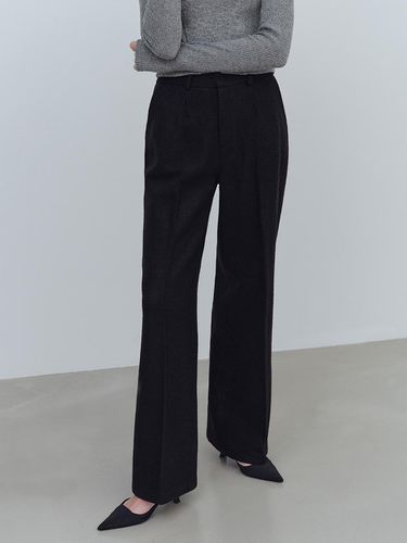 Pintuck Wide Wool Pants [Black] - YUSE - Modalova