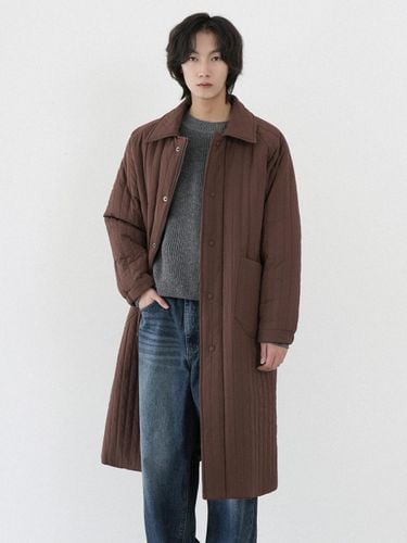 Quilting Long Relaxed Fit Coat [Brown] (DM1042) - WAAR FOR MEN - Modalova