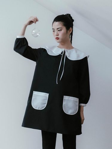 Double Layer Collar Wool Structured Dress [Black] - GAYEON LEE - Modalova