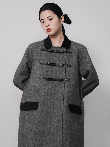 Herringbone Long Straight-fit Coat - GAYEON LEE - Modalova