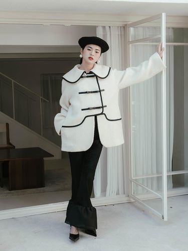 Boucl Ribbon Half-Length Wool Coat [Beige] - GAYEON LEE - Modalova