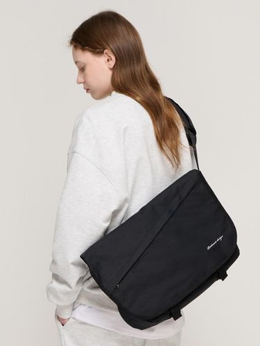 Adjustable Buckle Computer-Embroidered Cross Messenger Bag [Black] - ROIDESROIS - Modalova