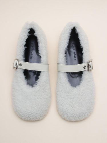 Winter Sheepskin Leather 2cm Flats (kw2750) - karen white - Modalova