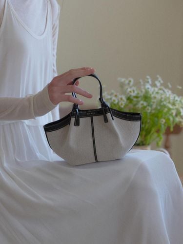 Shell-shaped Compact Bag [] - FOLNUA - Modalova