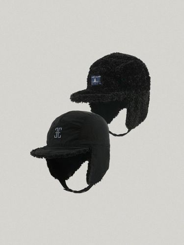 Reversible Teddy Adjustable Earflap Cap [BLACK] - FOLNUA - Modalova