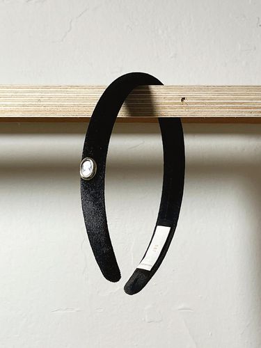 Vintage Velvet Slim Cameo Hairband [] - oar - Modalova