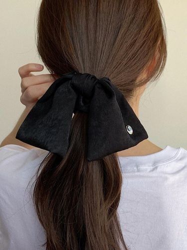 Vintage Satin Ruffle Scrunchie [] - oar - Modalova