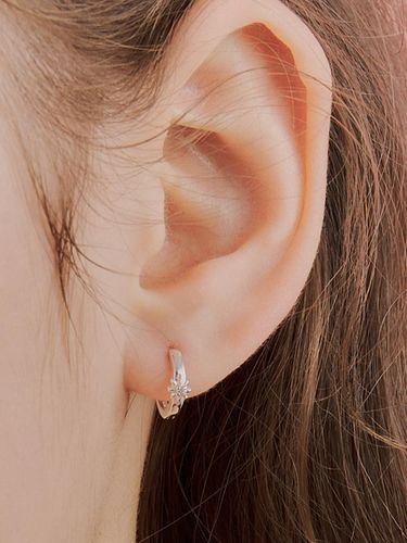 Comet Cubic Earring - ENGBROX - Modalova