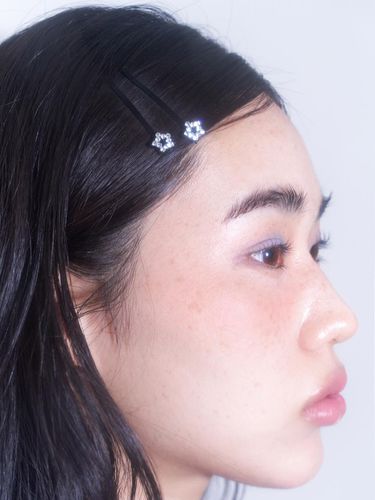 Star Cubic Silver 2-Set Hair Pin - geegee - Modalova