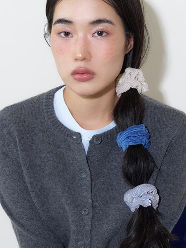 Corduroy Mini Hair Scrunchie - geegee - Modalova