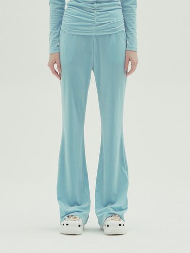 Velvet Flared Stretch Pants [Blue] - emilee F - Modalova