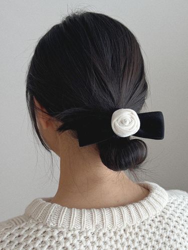 Velvet Ribbon Flowing Hair Accessory [] - oar - Modalova