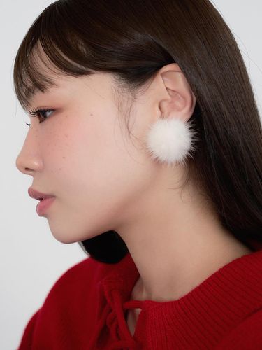 Delicate Pom-pom Surgical Steel Earrings [] - geegee - Modalova