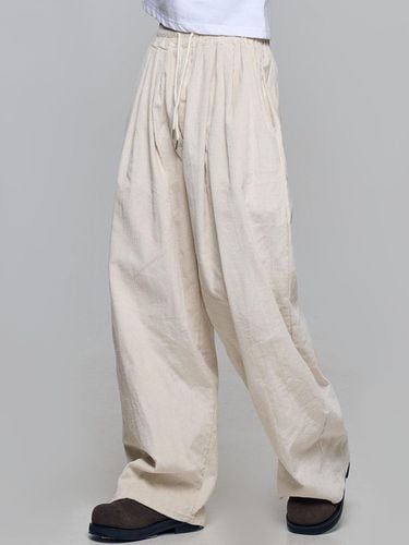 Balloon Wide Corduroy Pants [Cream] - chicks - Modalova