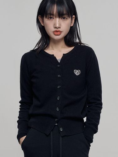 Heart Stitch V-Neck Mini Knit [Black] - chicks - Modalova