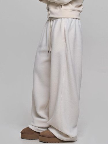 Fleece-lined Elastic Waist Straight Pants [Ivory] - chicks - Modalova