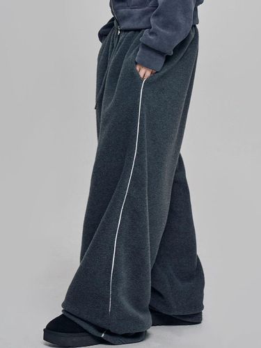 Fleece-Lined Straight Insulated Pants [Charcoal Melange] - chicks - Modalova