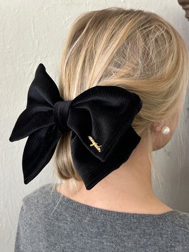 Velvet Brass Ribbon Pin [Black] - more jude - Modalova