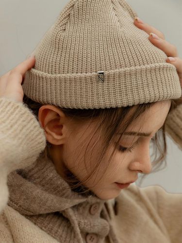 Ribbed Wool Winter Beanie [Beige] - NONANDNON - Modalova